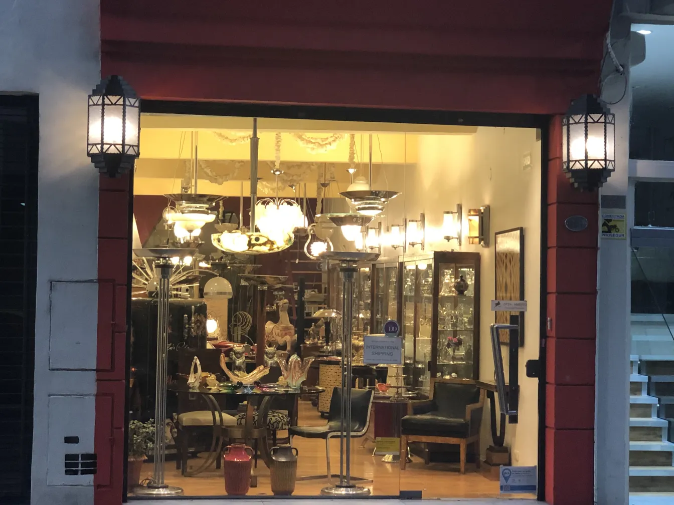 古董门把手在商店的景色