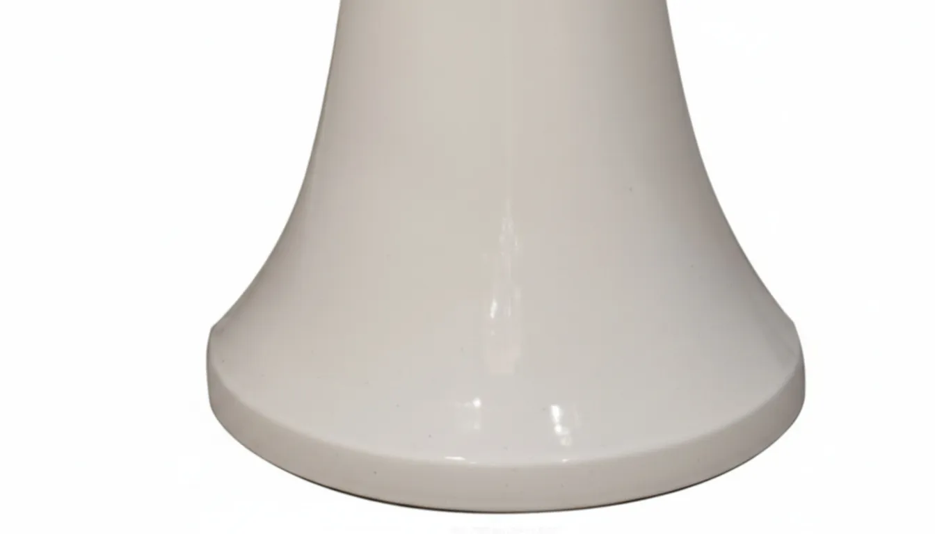 planteur antiquado com forma elegante, ideal para flores