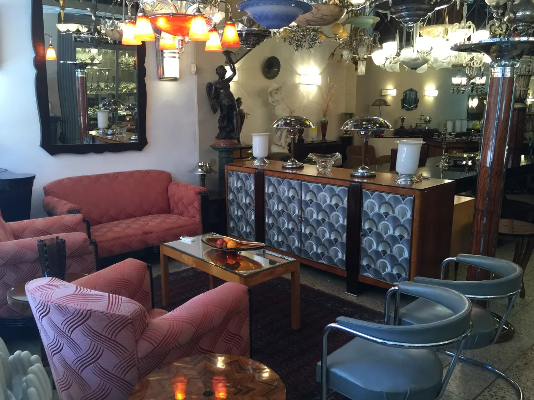 アントン・ローレンツ - トーネットの古いアームチェア、快適な環境に。