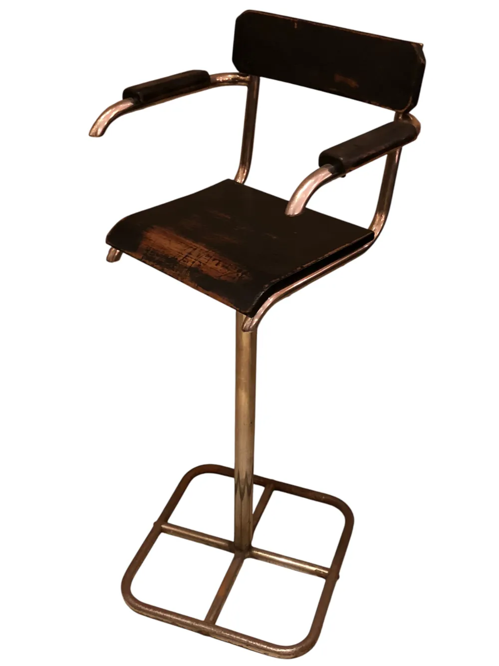 Chaise ancienne en métal et bois avec accoudoirs, style Brehuer.