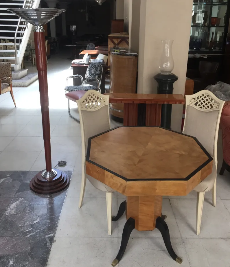 Setting with 12 antique chairs to restore and lamp