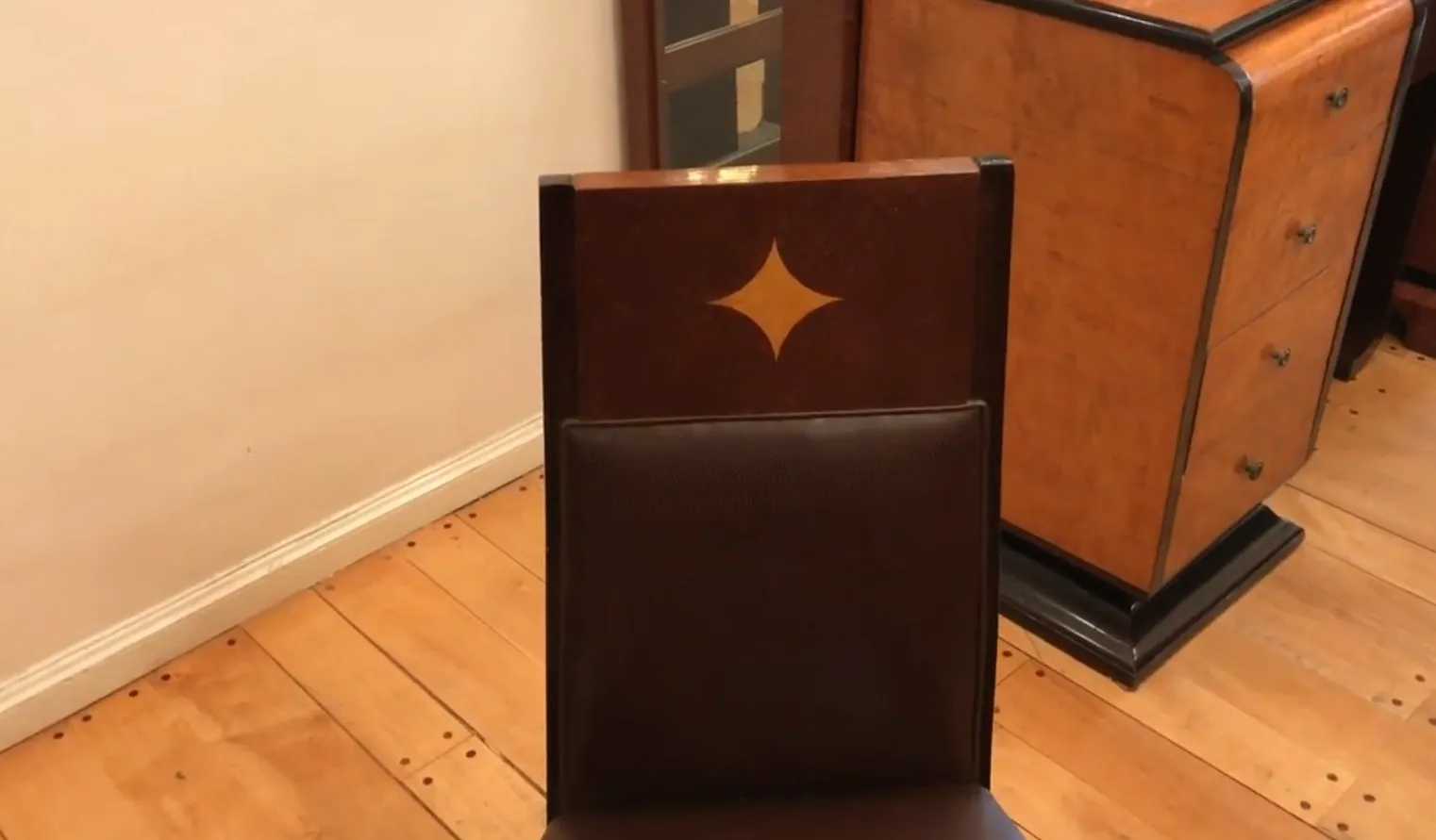 12 cadeiras antigas para restaurar com estilo único