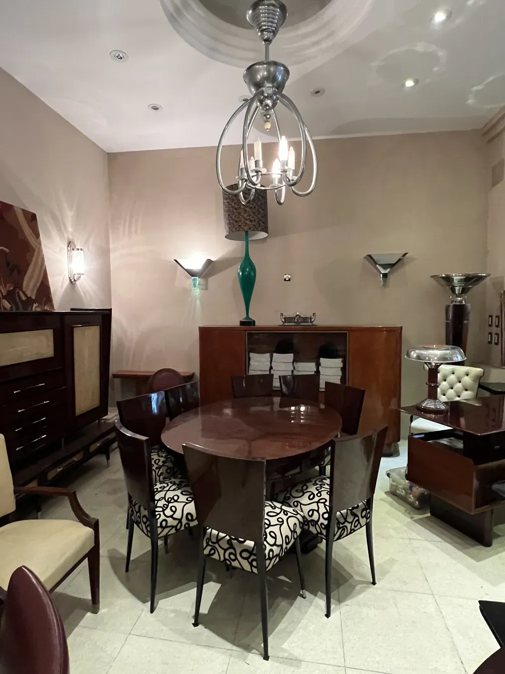 lâmpada de teto antiga estilo art déco com design elegante