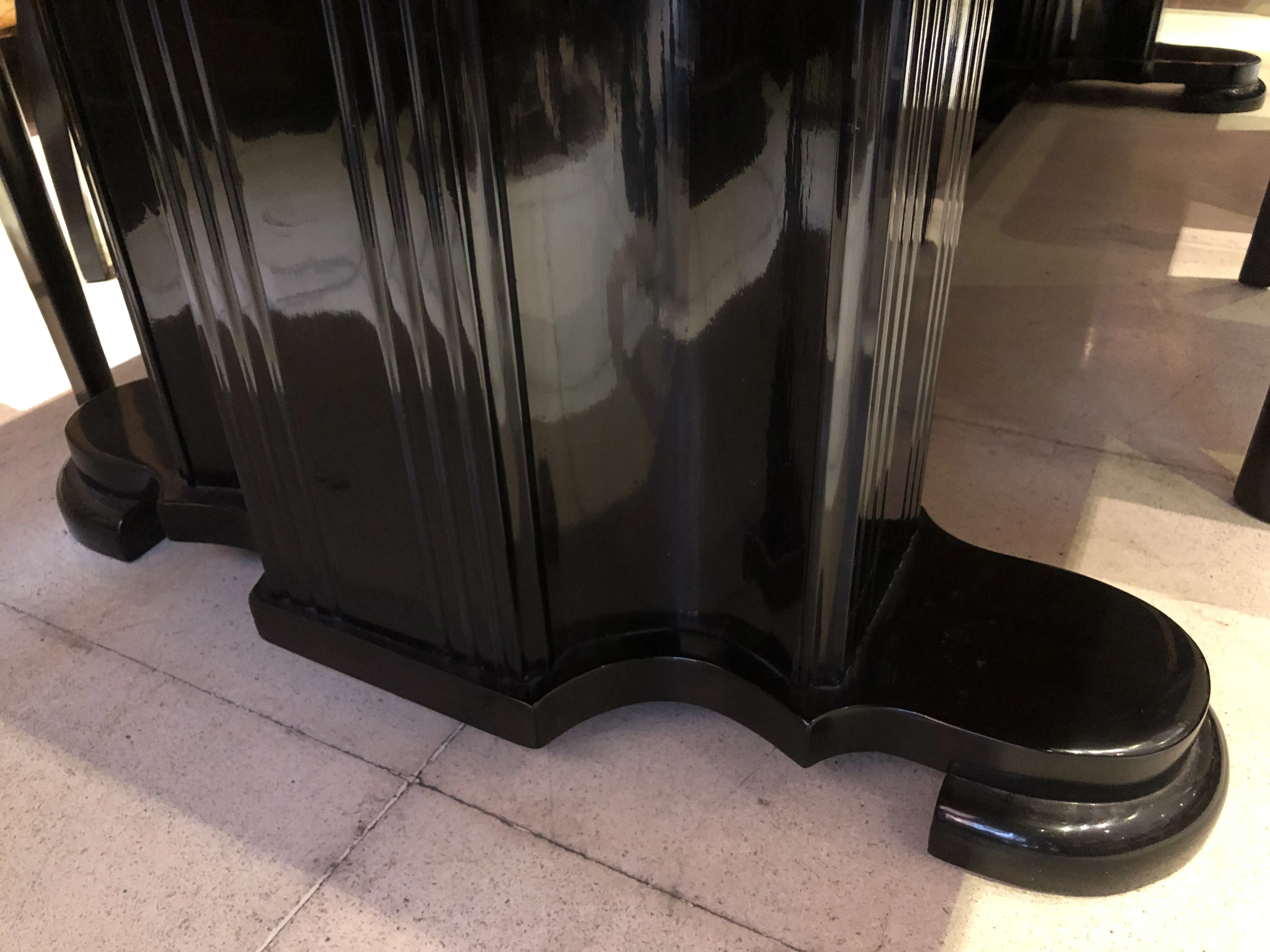 Mesa de comedor antigua de estilo Art Deco para 10 personas.