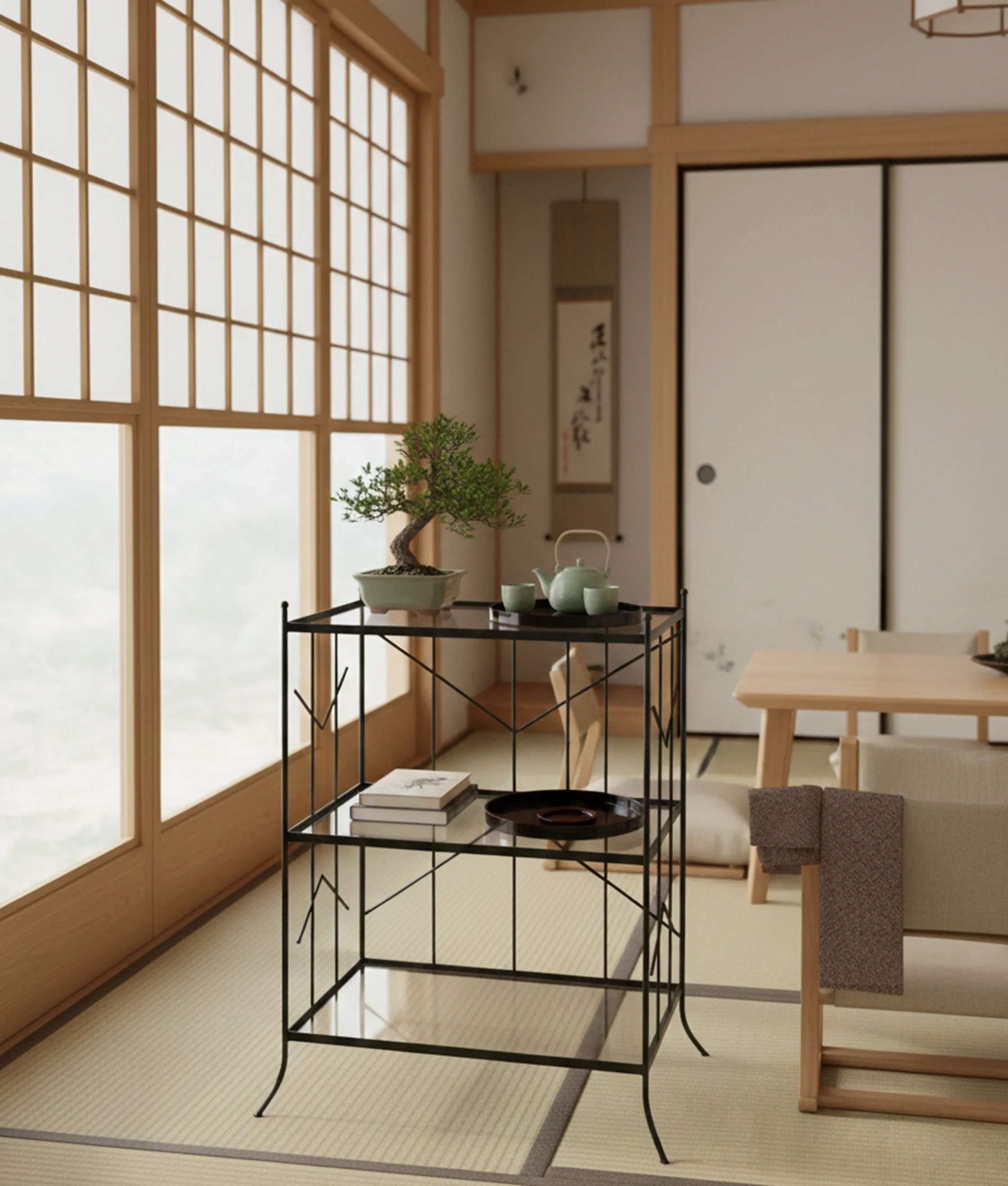 Tavolino antico con scaffali, decorato con bonsai e teiera