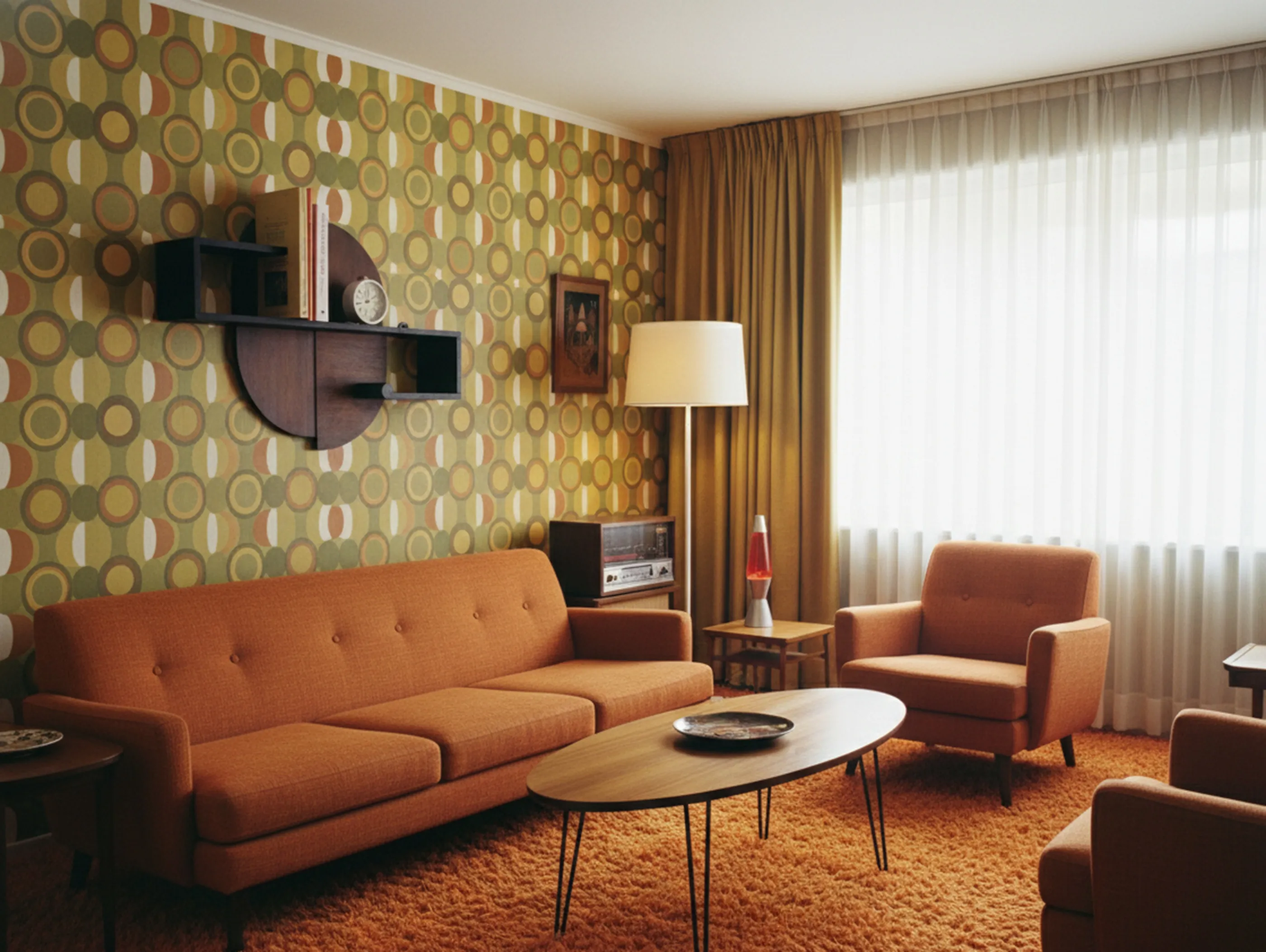 古董装饰书架与书籍和环境元素