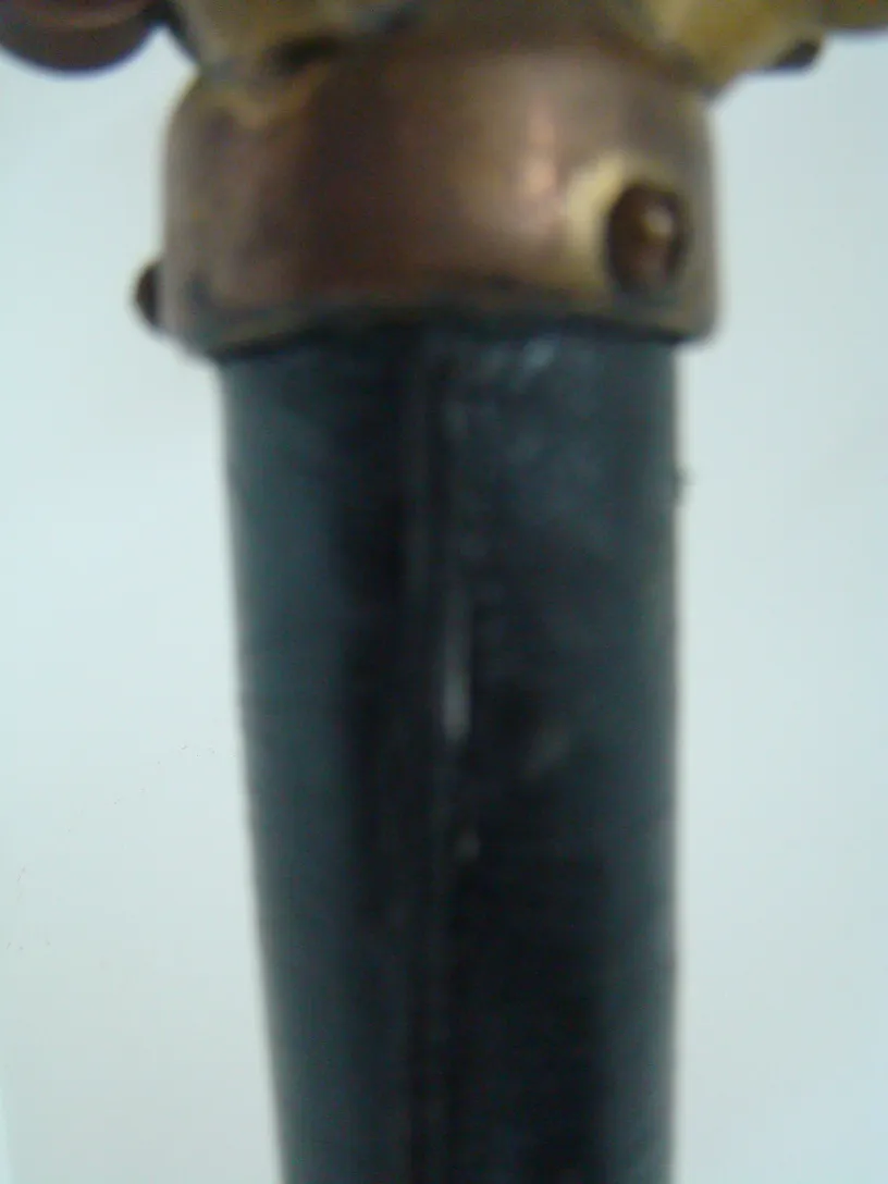 Antique floor lamp Art Deco, elegant design with decorative details.