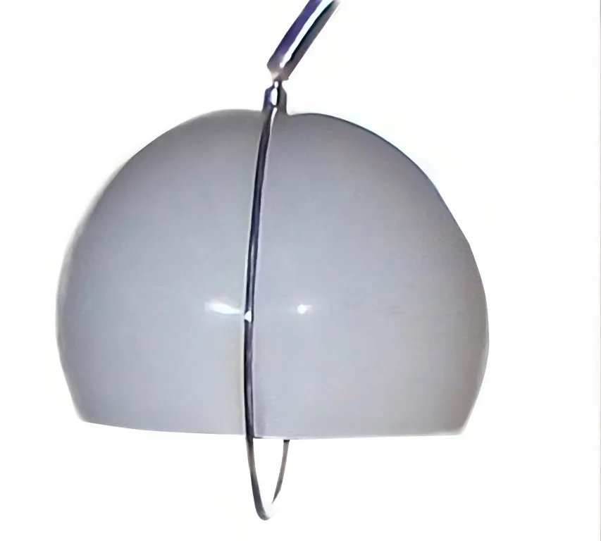 Lampada da terra antica in stile Art Deco con forma arrotondata.