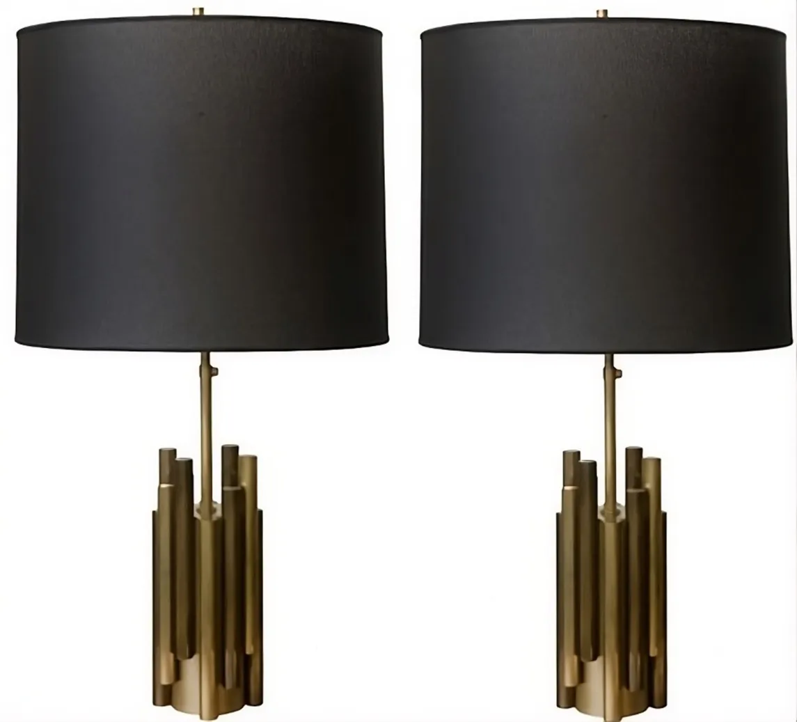 Antike Tischlampe im Art Deco Stil mit goldener Basis und schwarzem Schirm