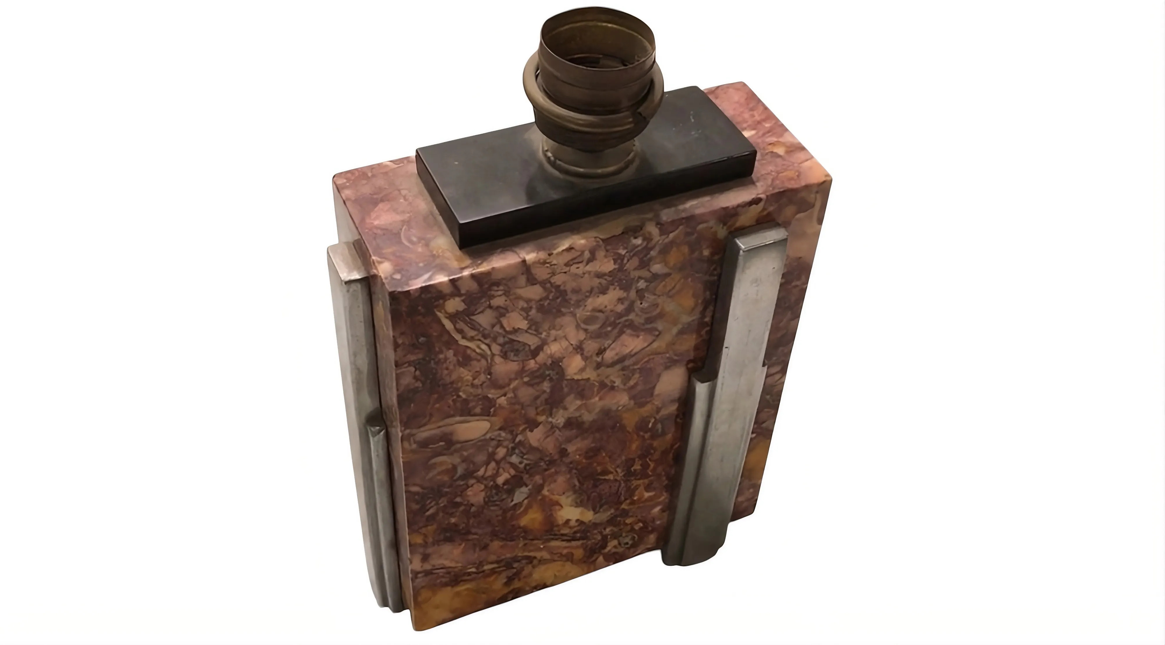 Lampe de bureau ancienne avec base rectangulaire et lumière douce, idéale pour la décoration.