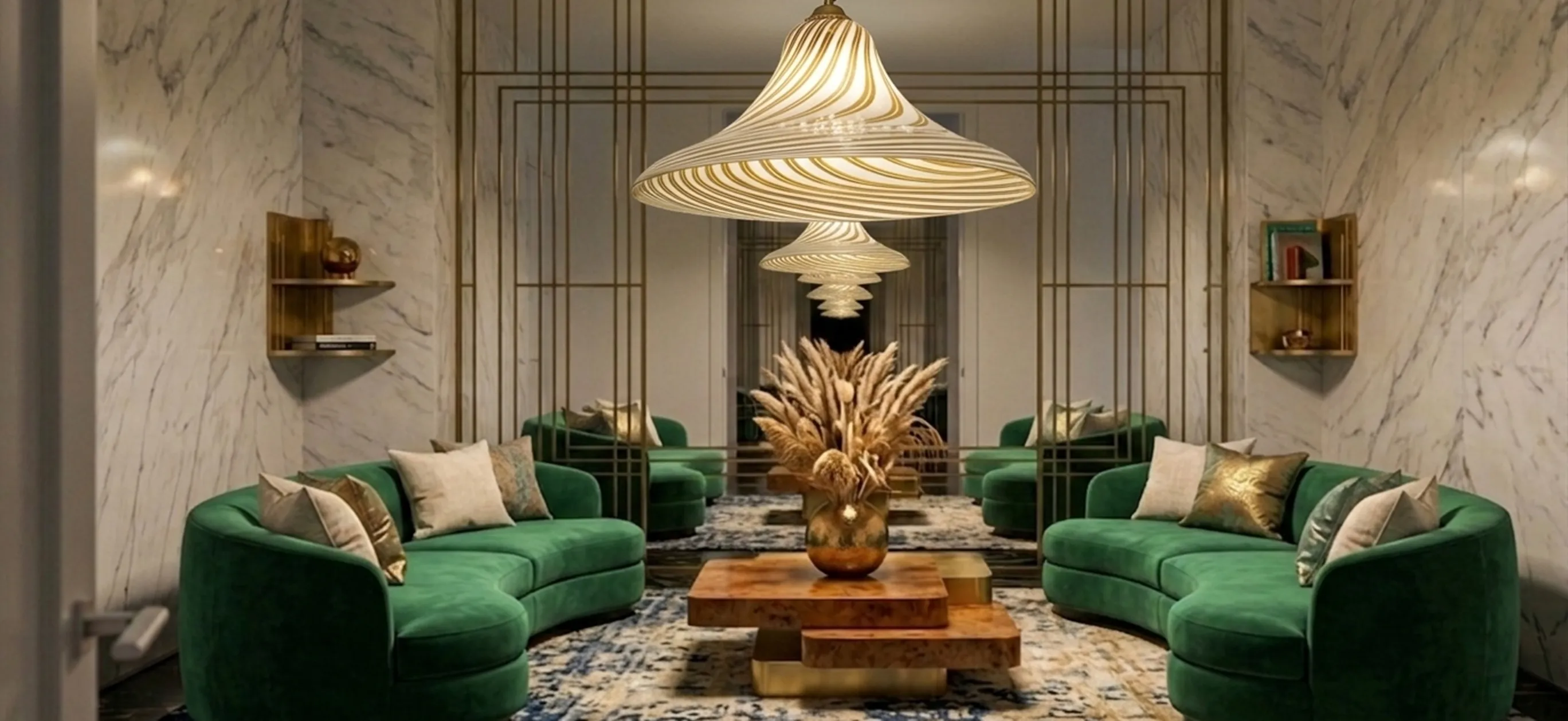 Lâmpada de teto antiga com design curvo em ambiente elegante