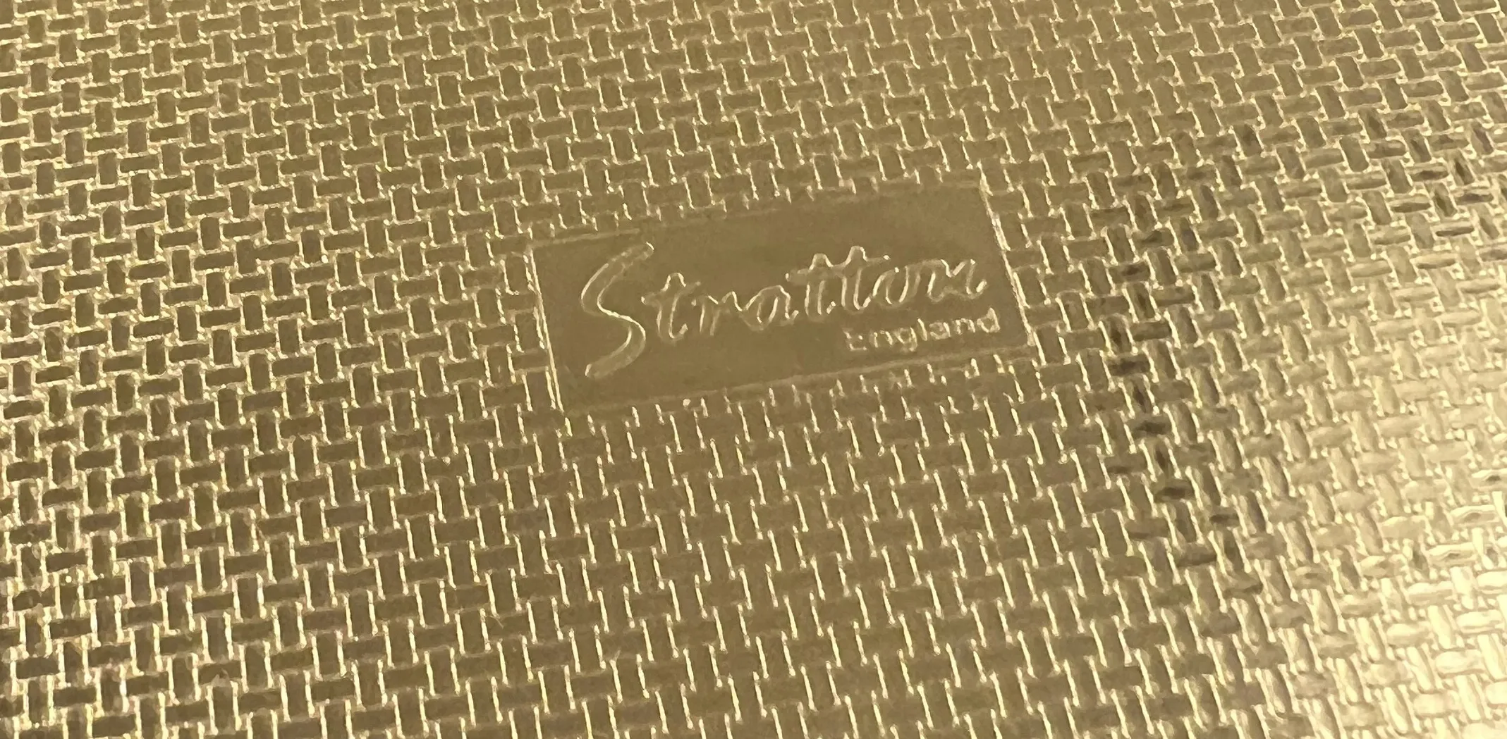 古いコンパクトジャガーストラットンイングランドのエレガントなデザイン。