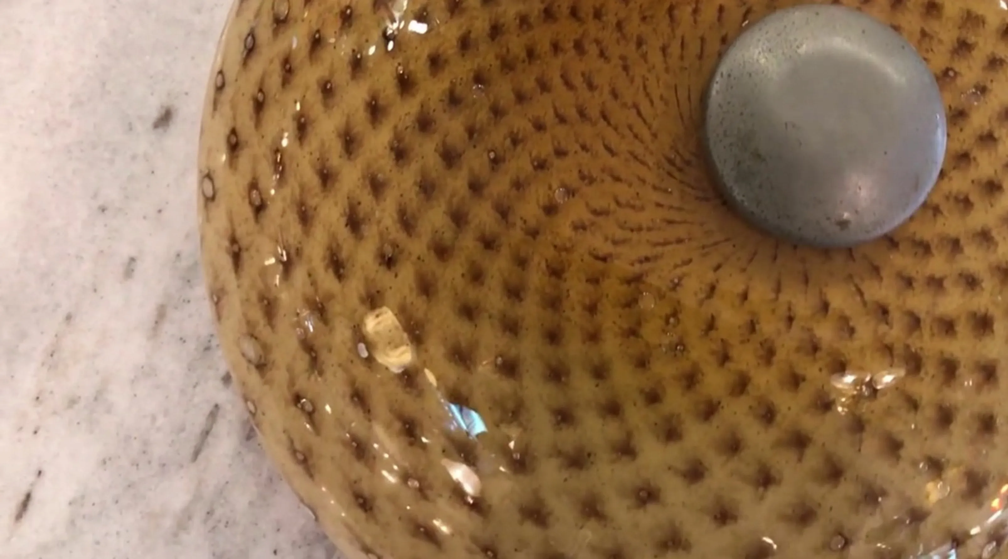 plafoniera antica decorativa a spirale con vari dettagli