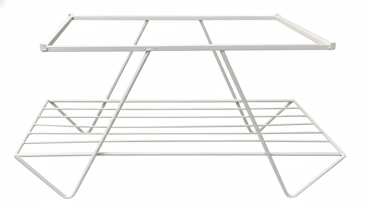 mesa antiga para jardim branca, design elegante com grade inferior, perfeita para o exterior