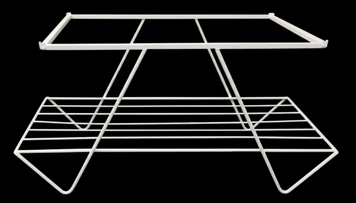 Tableau ancien de jardin avec une structure légère et un design ouvert.