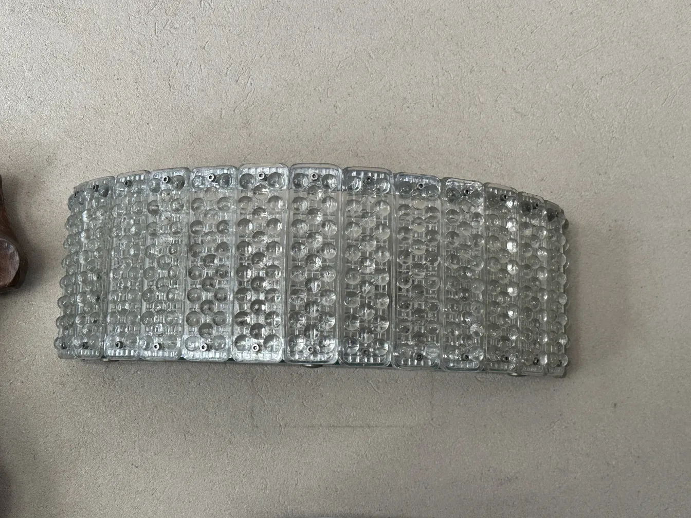 Quatro arandelas com design antigo para decoração de paredes