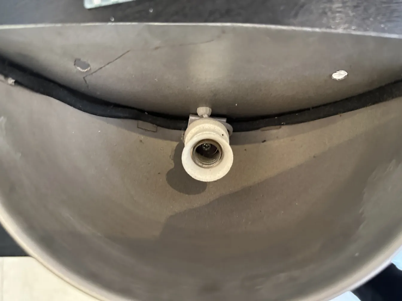 고전적인 아르데코 스타일의 안티크 벽등, 세련된 환경에 섬세한 디테일