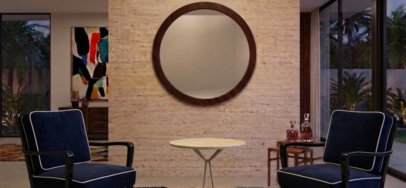 Dos sillones antiguos con un ambiente elegante, rodeados de plantas.