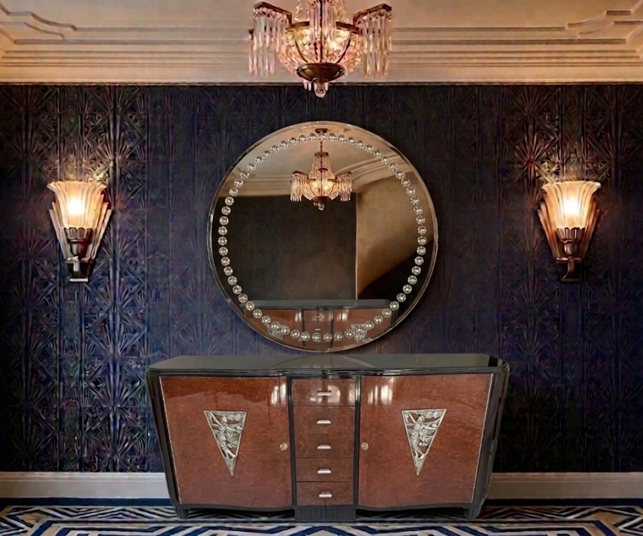 espejo antiguo decorativo con luz en ambiente elegante