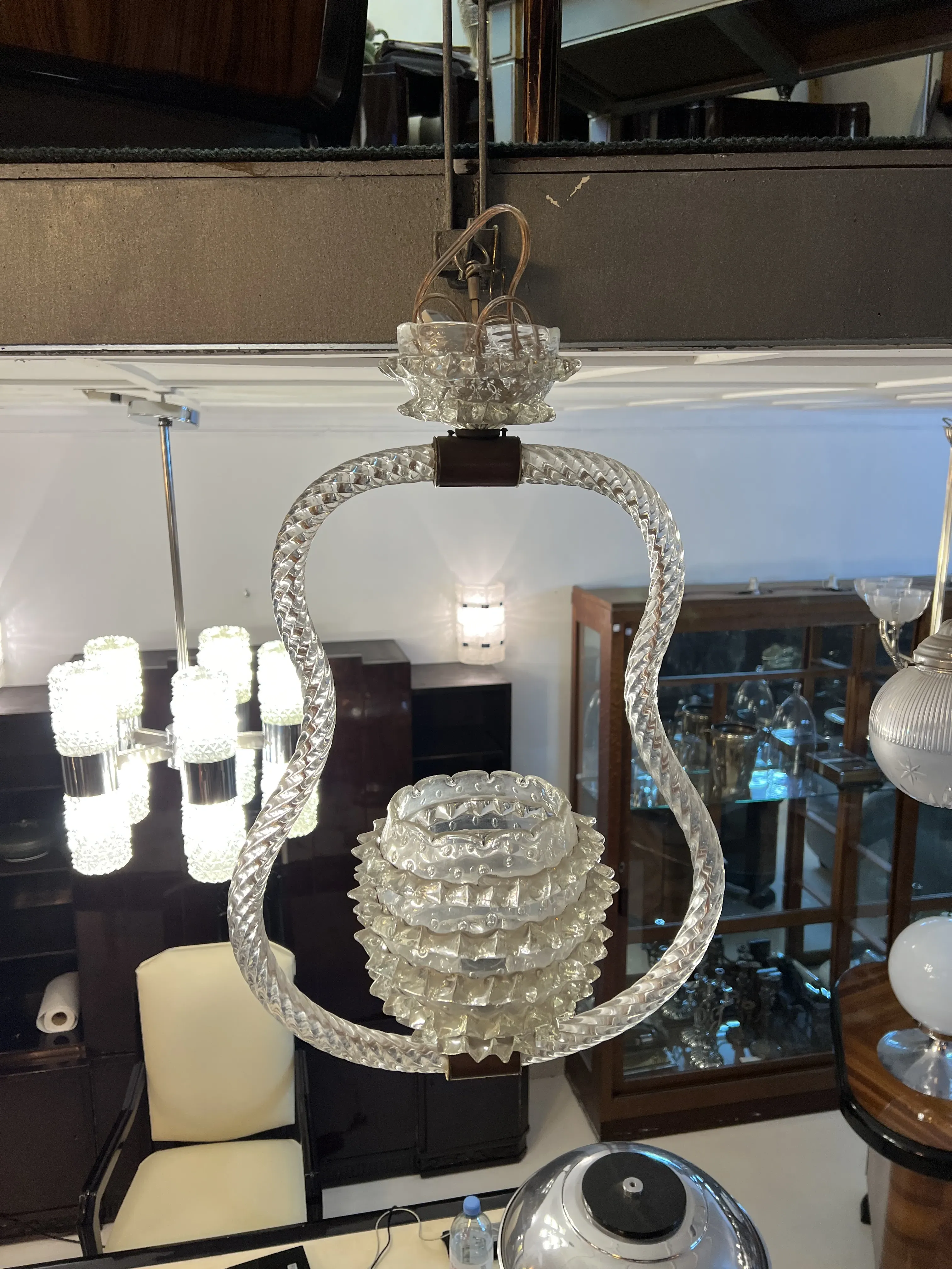 lustre ancien Mazzega Murano avec lumière douce et motifs