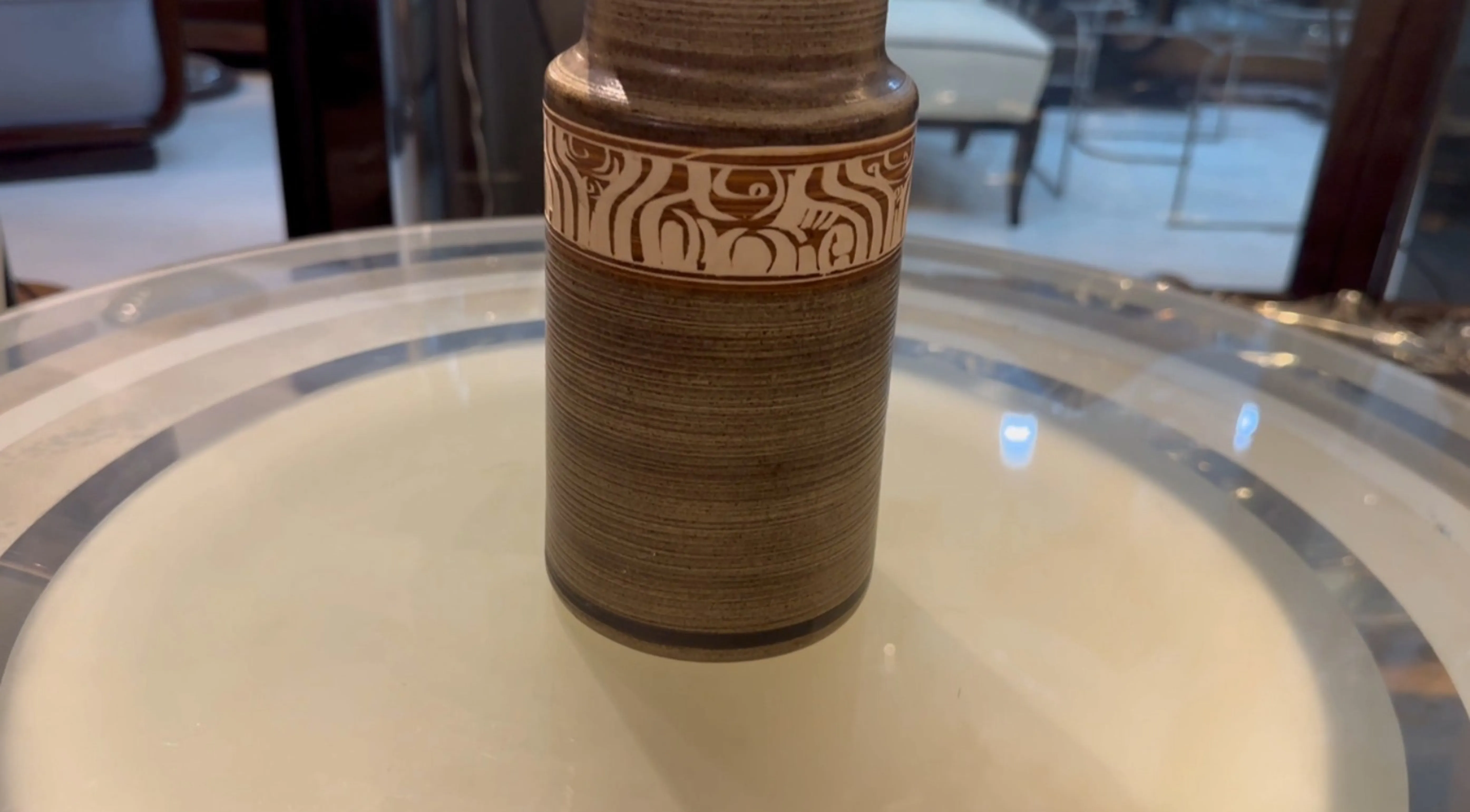 우아한 패턴의 고대 장식 도예