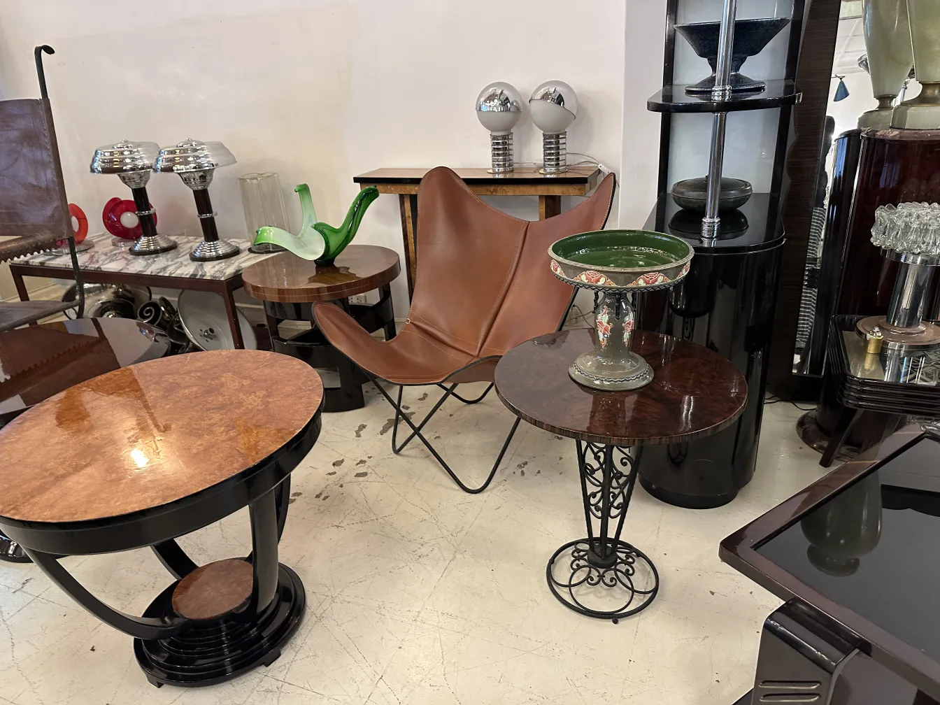 Antiguidades de cerâmica em um ambiente moderno, Eichwald.