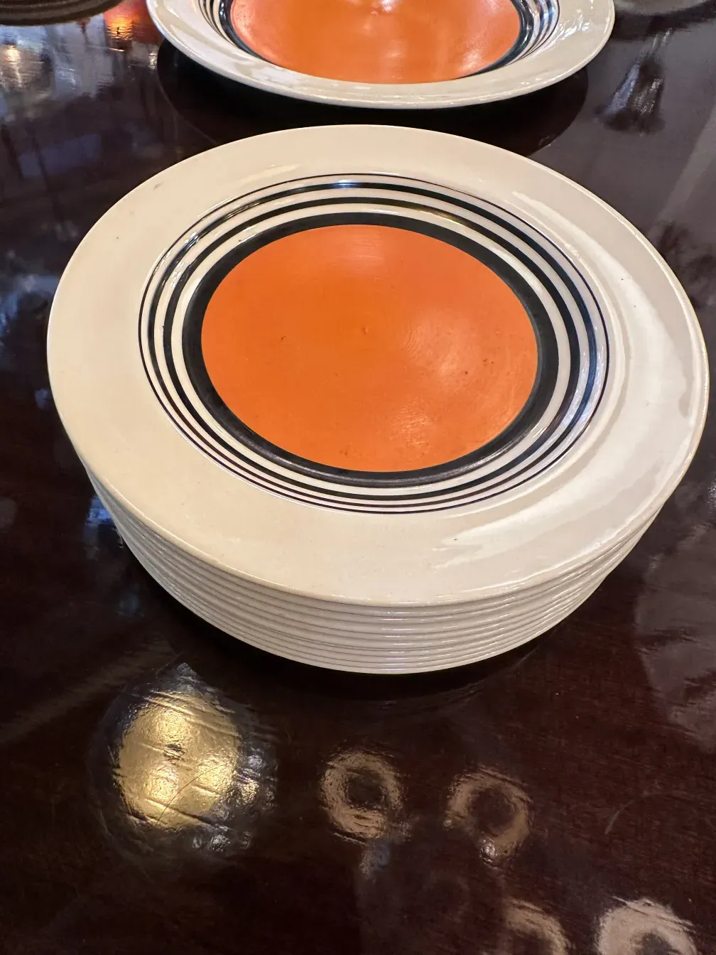 Service à thé ancien Susie Cooper avec assiettes et tasses colorées