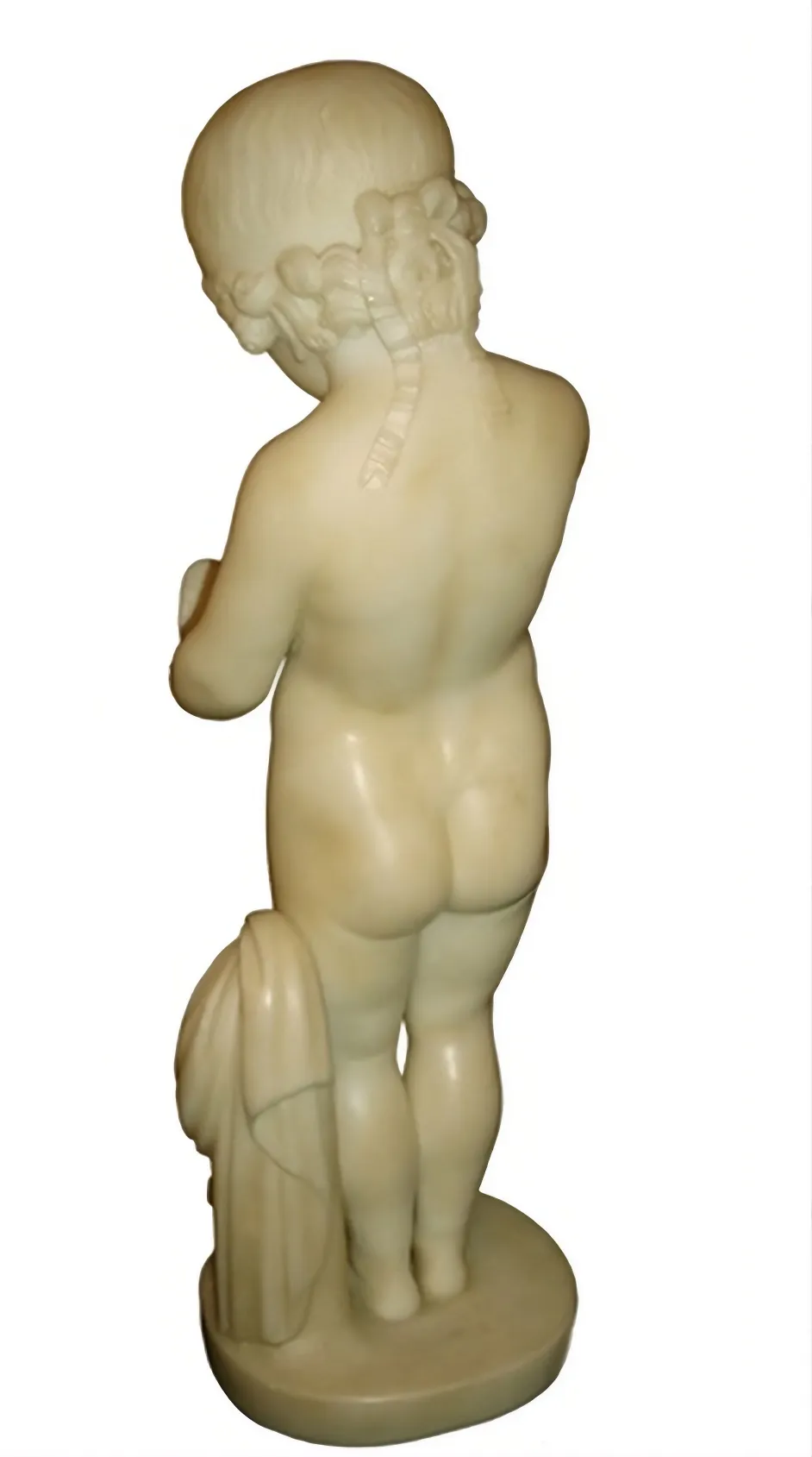escultura antiga de uma criança segurando um pássaro