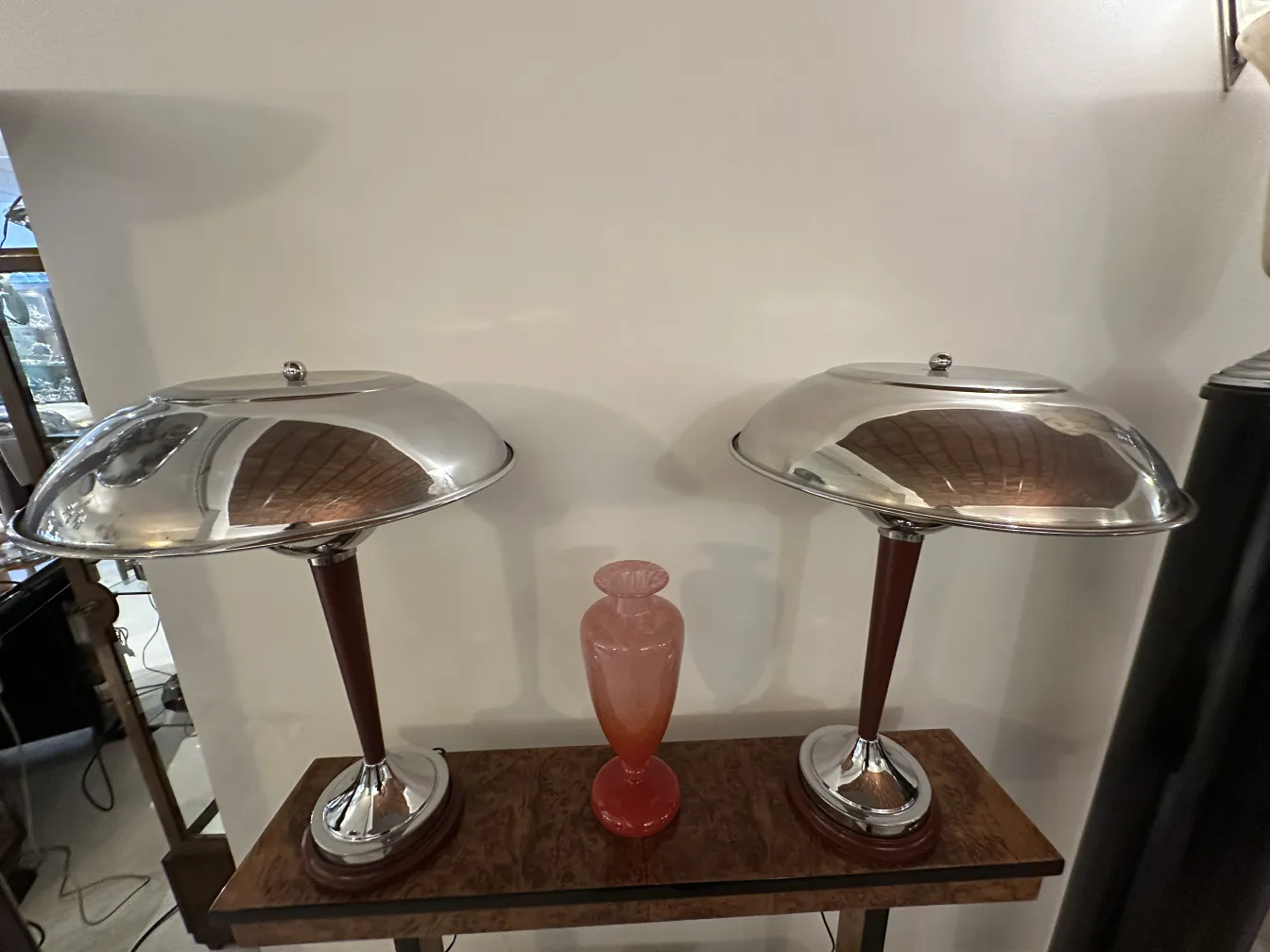 vase antigo em tons de rosa com assinatura Schneider, decorativo