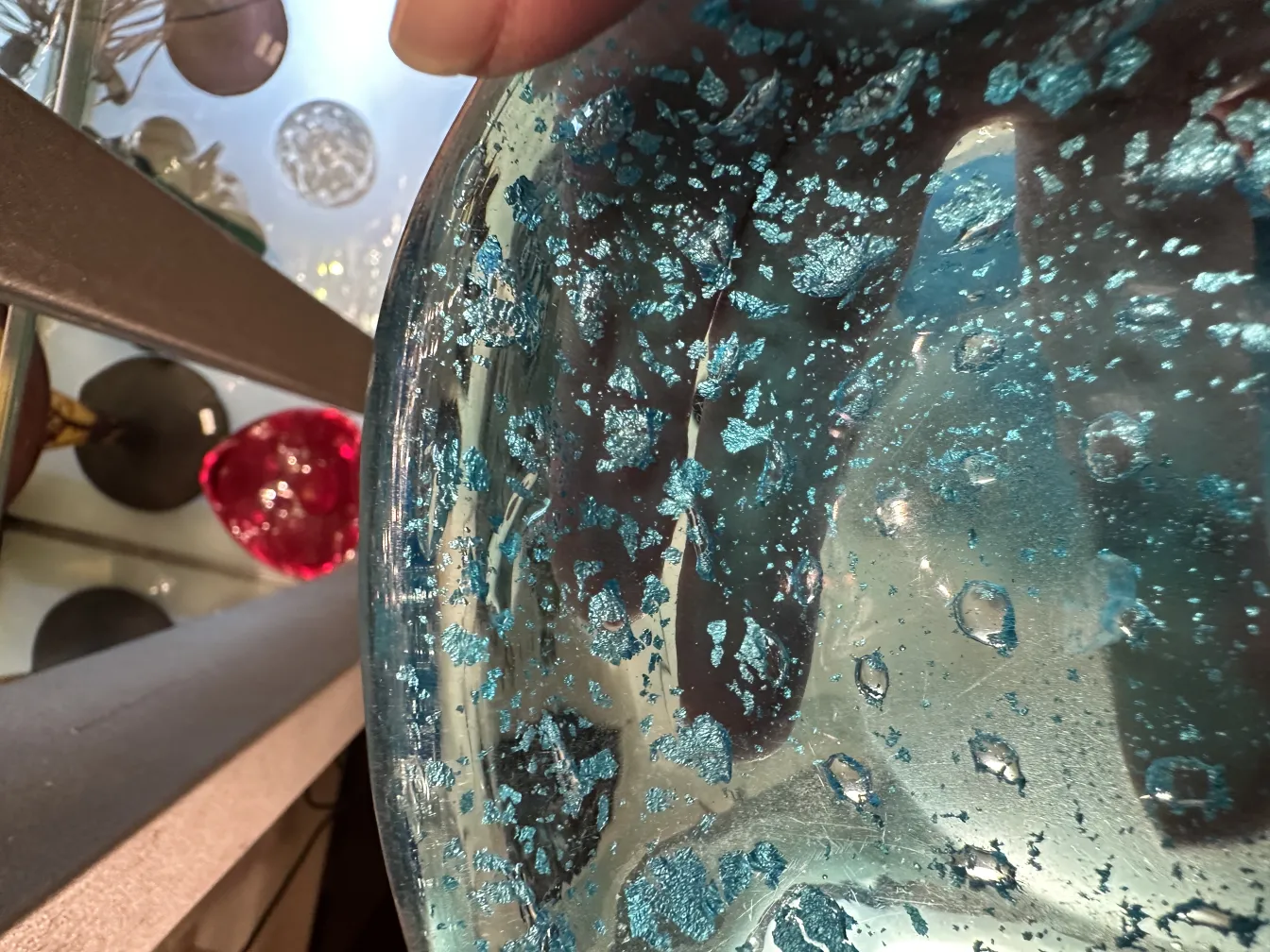 antico vetro di Murano blu con dettagli argentati, elegante e decorativo