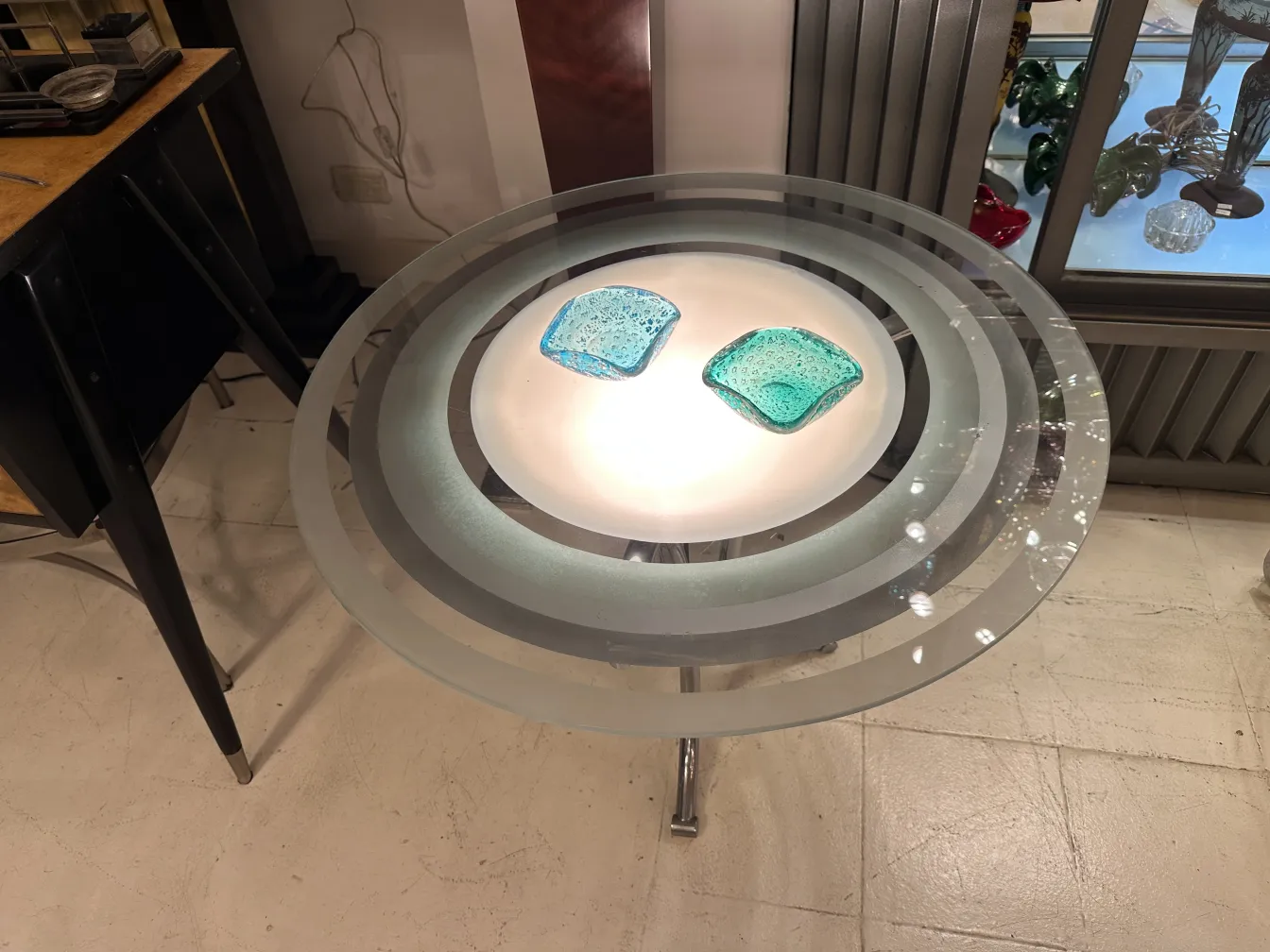 antico vetro di murano verde con bolle d'aria