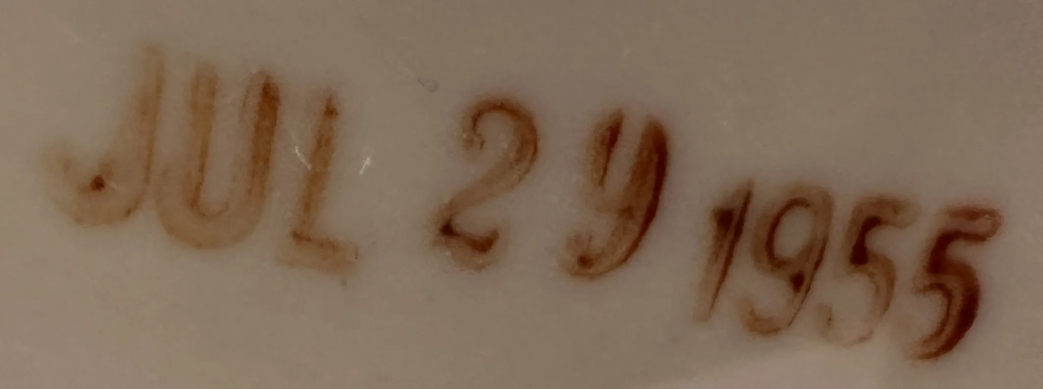 zwei antique Keramikhände in heller Farbe