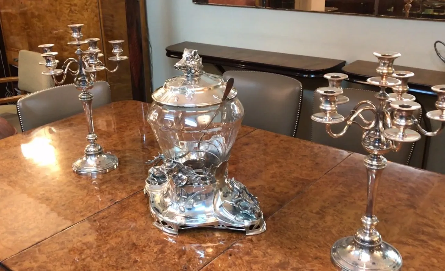 antike WMF Bowle mit Verzierungen von Rehen