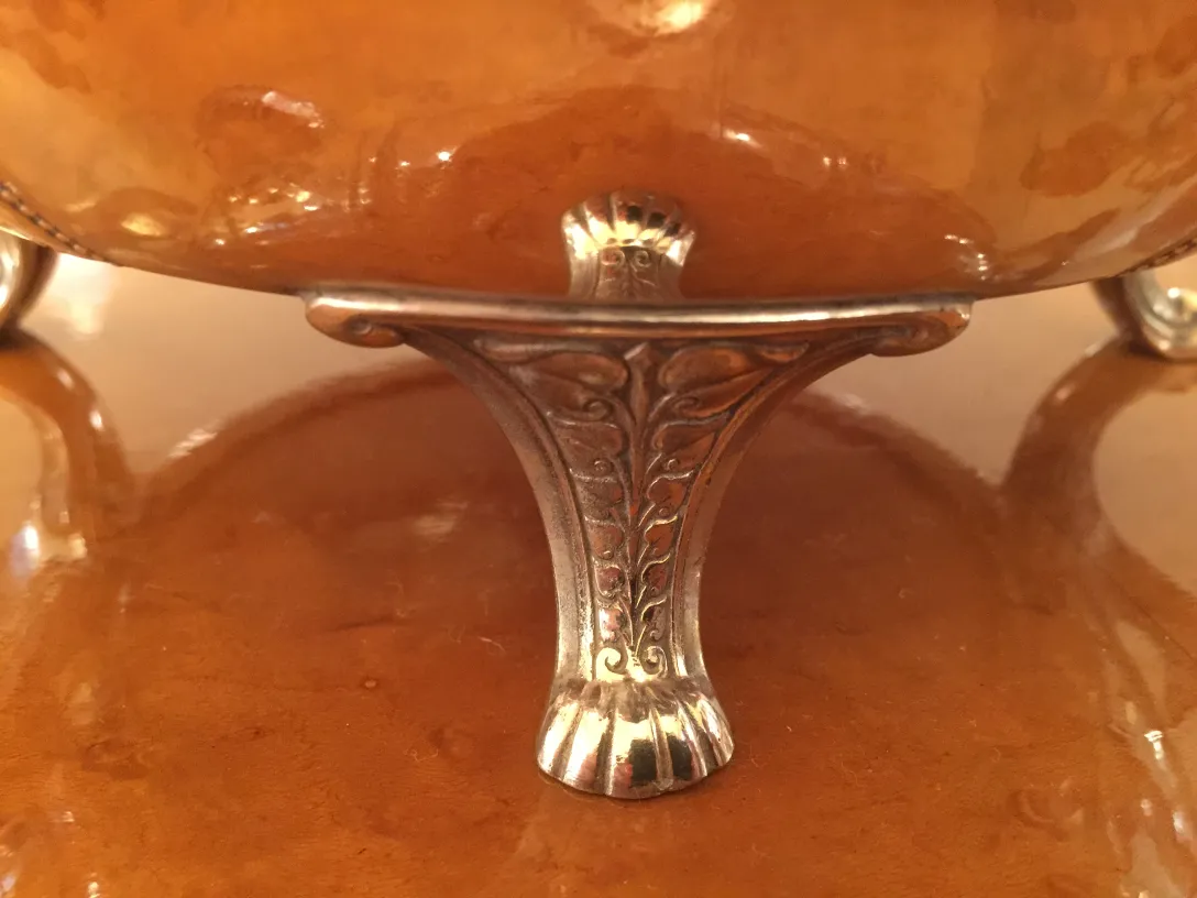 bol à punch ancien wmF avec design élégant et anses ornementales, parfait pour des occasions spéciales.