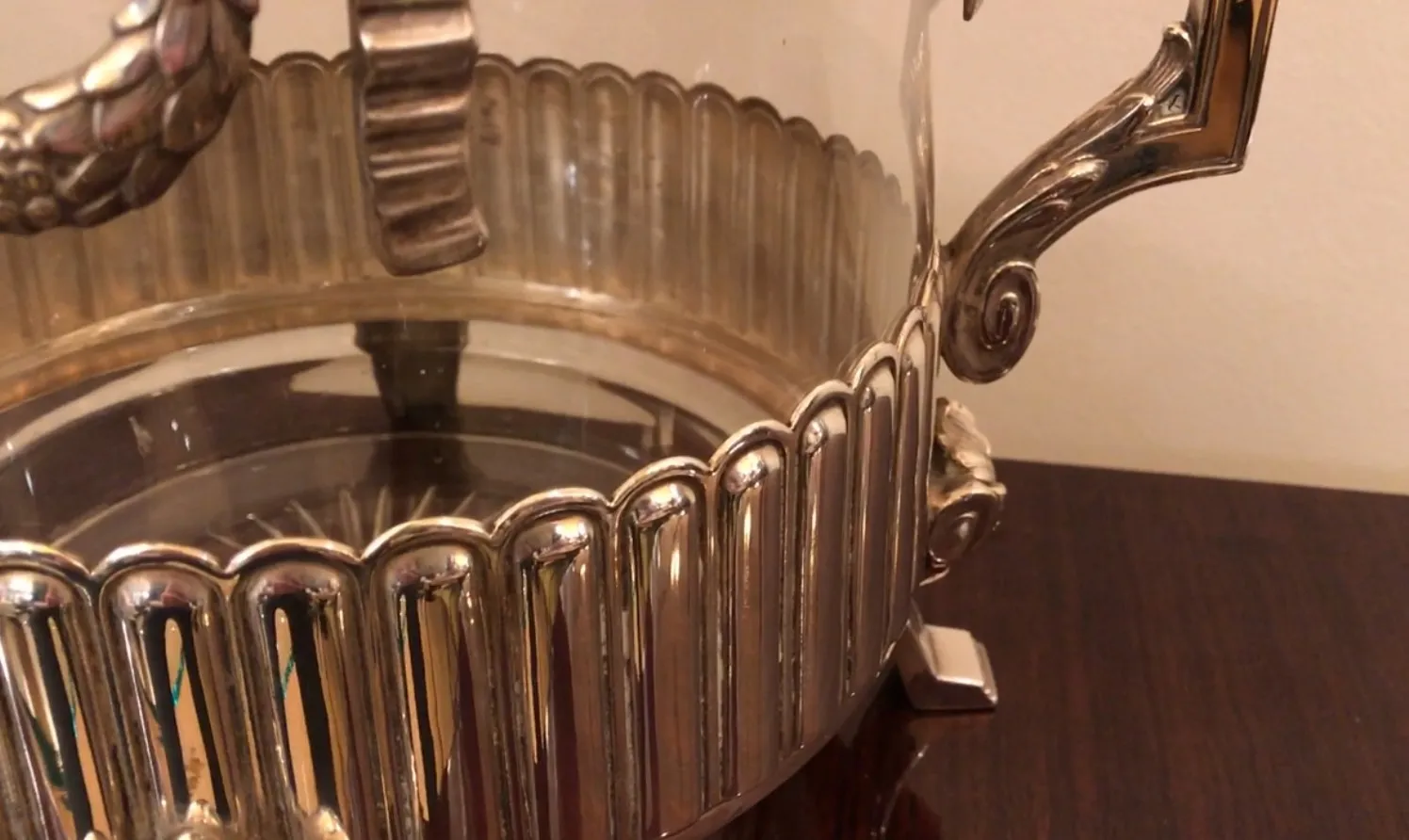 ciotola da punch antica WMF con coperchio lavorato