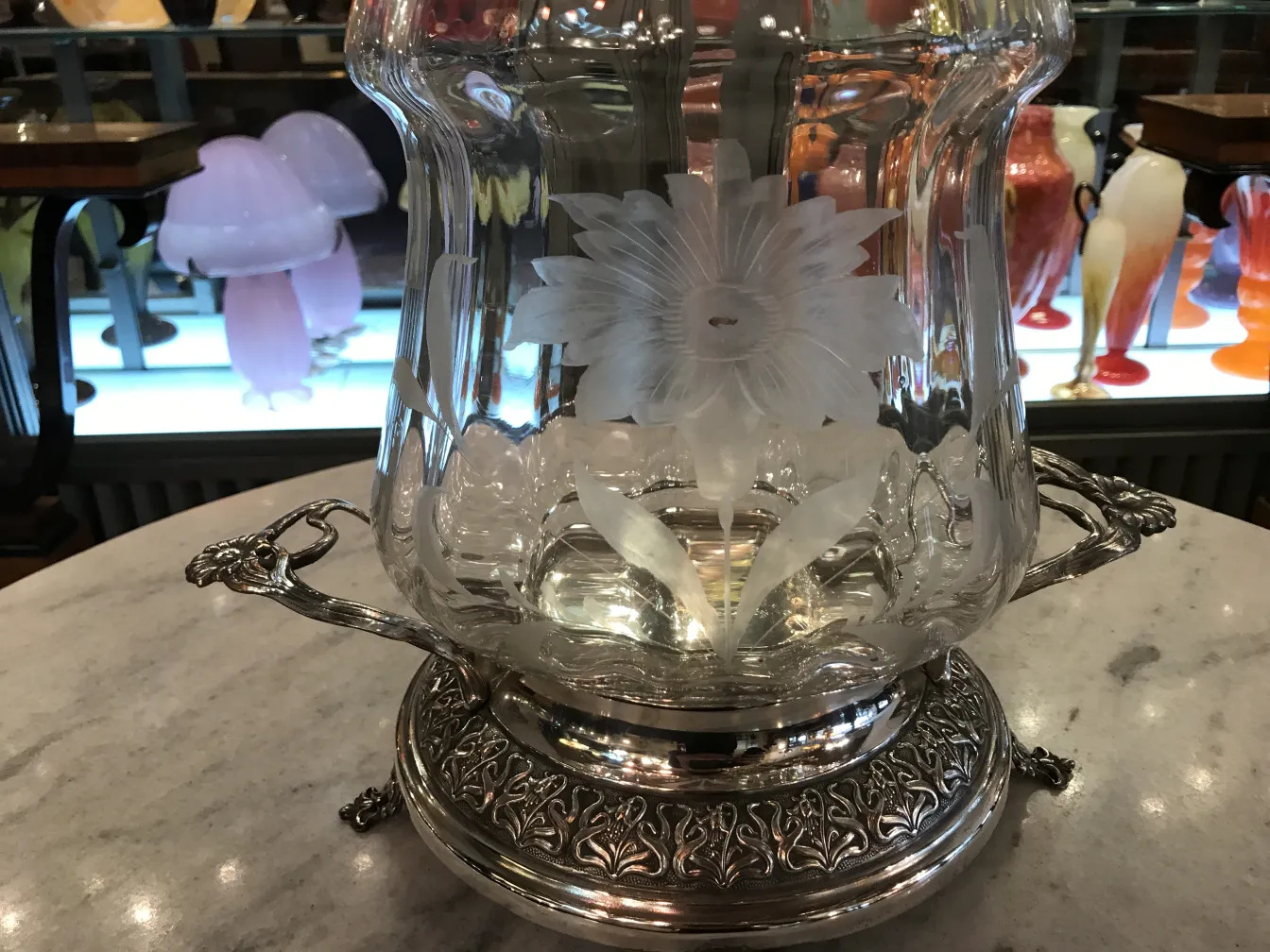 Antike WMF Bowle mit Deckel und verziertem Metalldesign