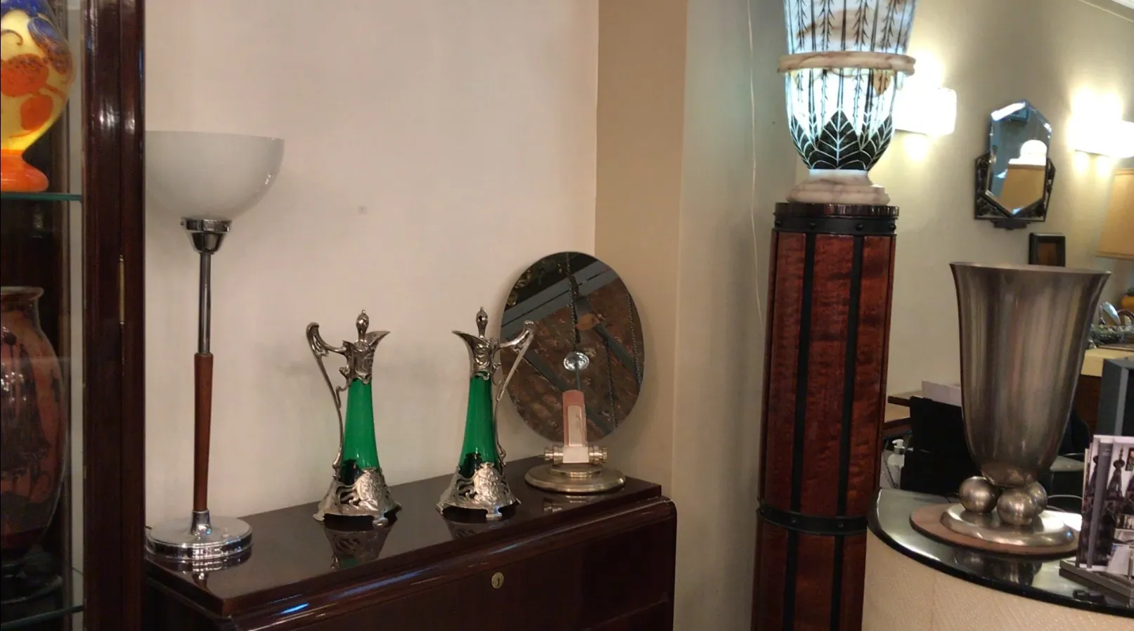 2 brocche antiche wmf con dettagli ornamentali e vetro verde