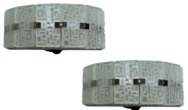 Coppia di applique antiche con elegante design testurizzato