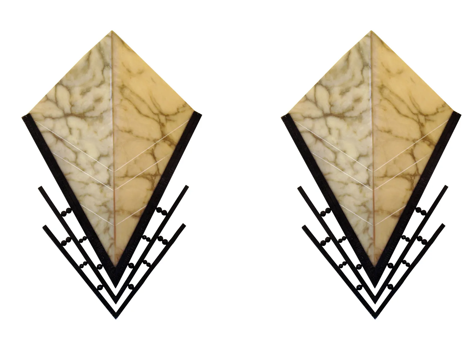 Antike Wandleuchter in Diamantform mit geometrischen Details