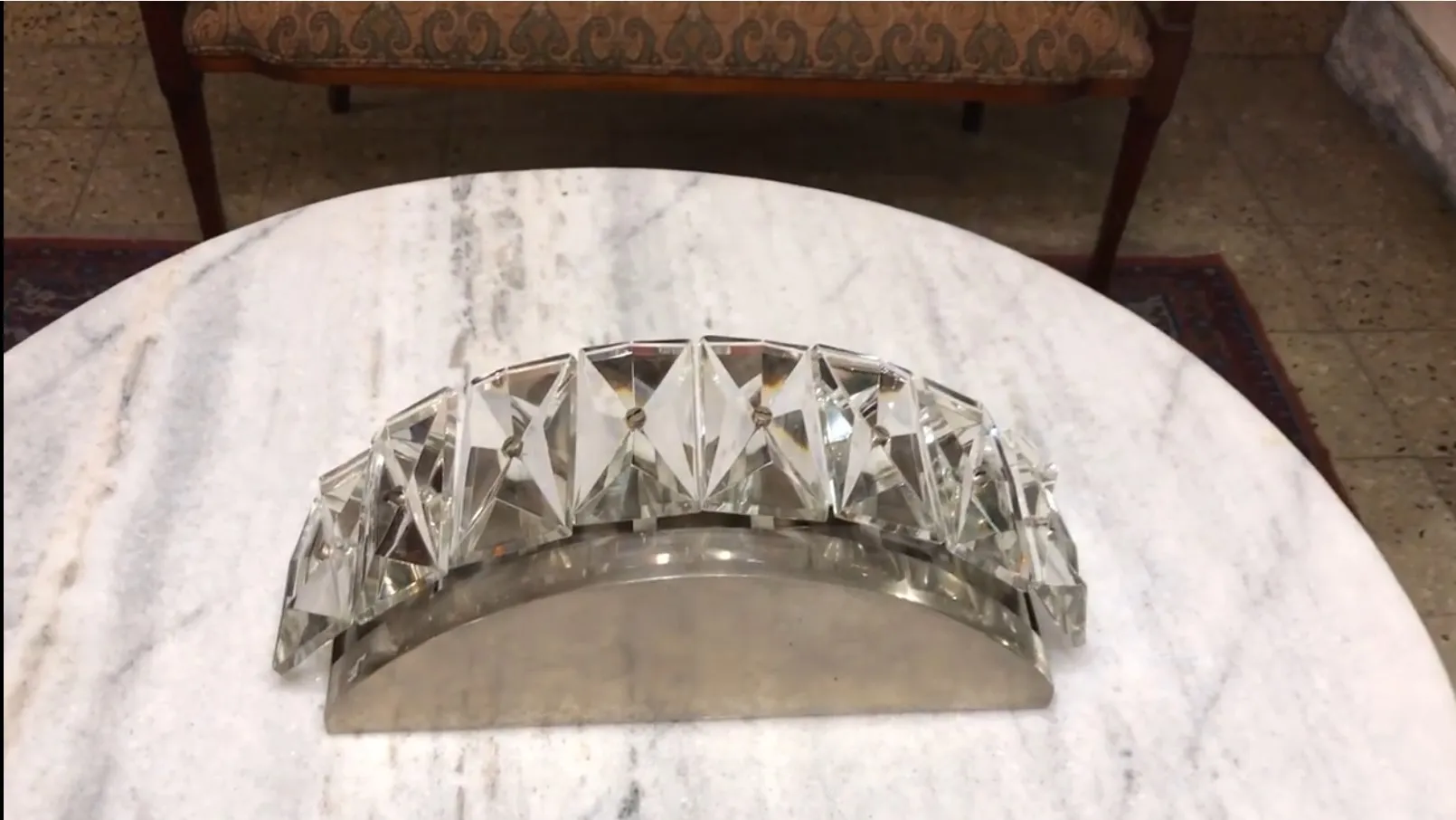 Par de apliques antiguos, estilo elegante con cristal brillante