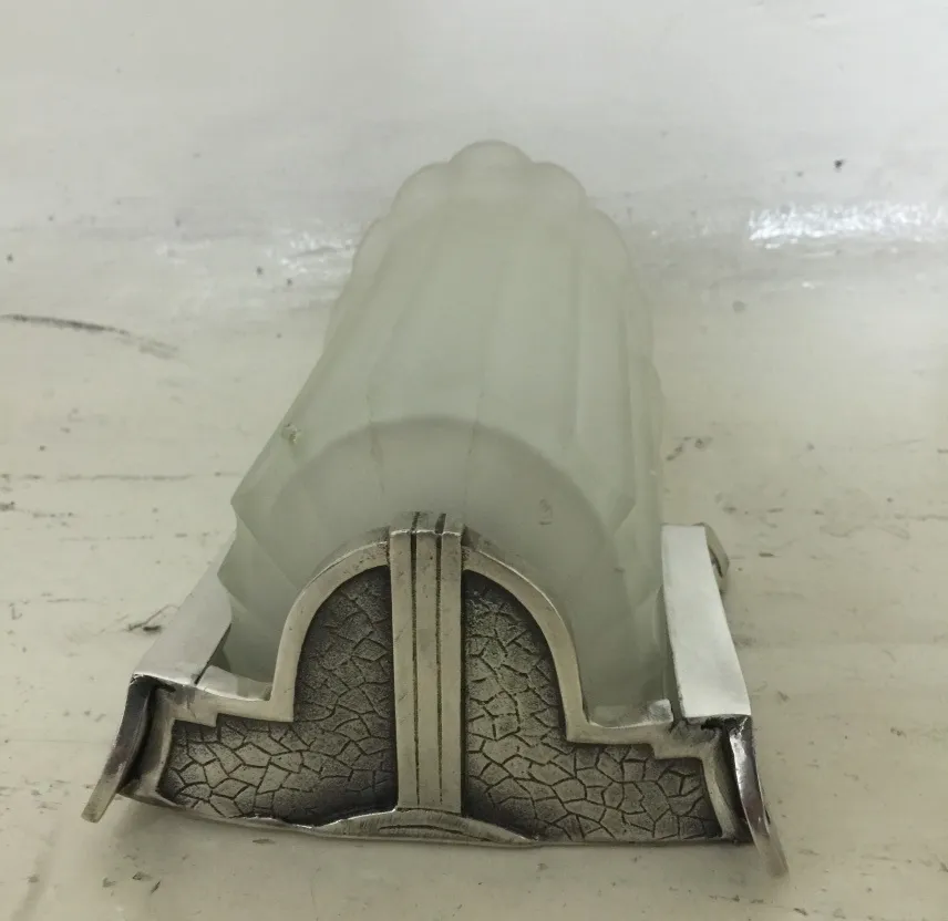 Antikes Paar Wandleuchter mit fließendem Design