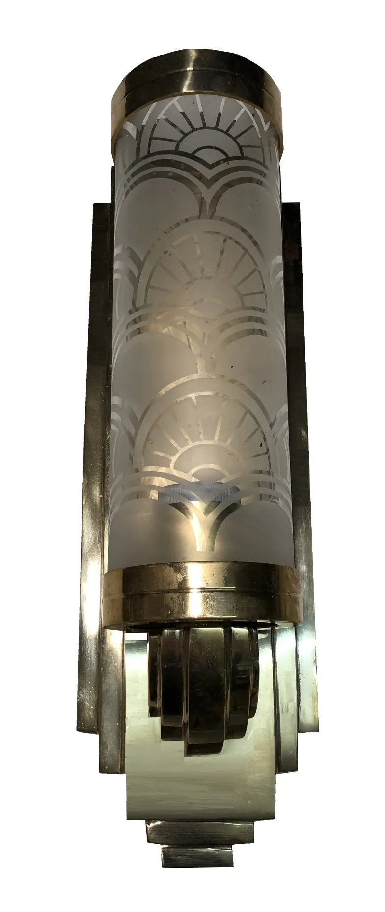 一对古典壁灯，设计优雅，非常适合装饰