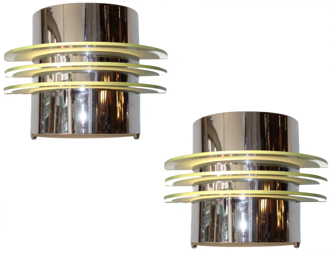 Par de apliques antiguos con diseño moderno, luz suave