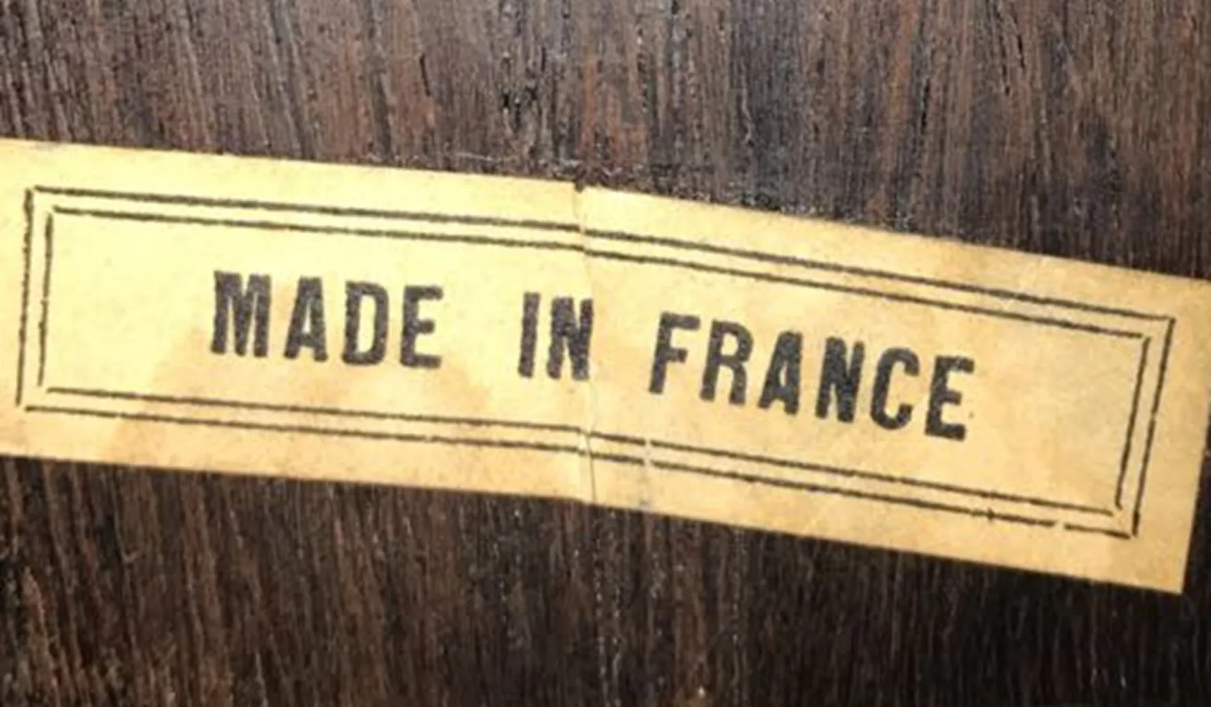 Antiguo sello con la inscripción Made in France.