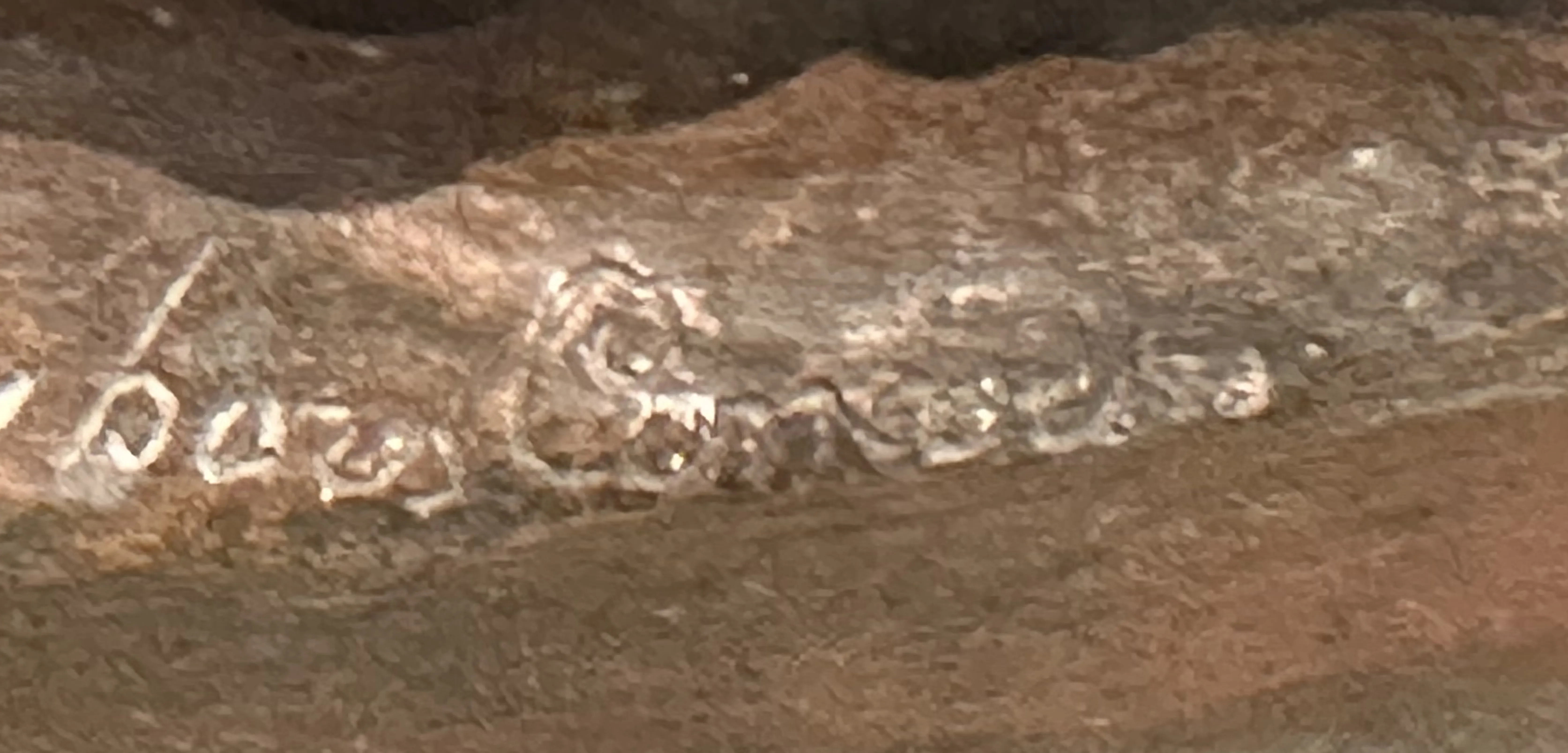 प्राचीन मुद्रण Hors Concours के साथ पत्थर पर अदृश्य लेख