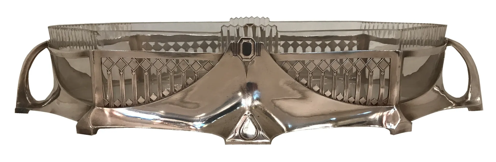 centrotavola antico wmfarm con design ornato e caratteristiche decorative