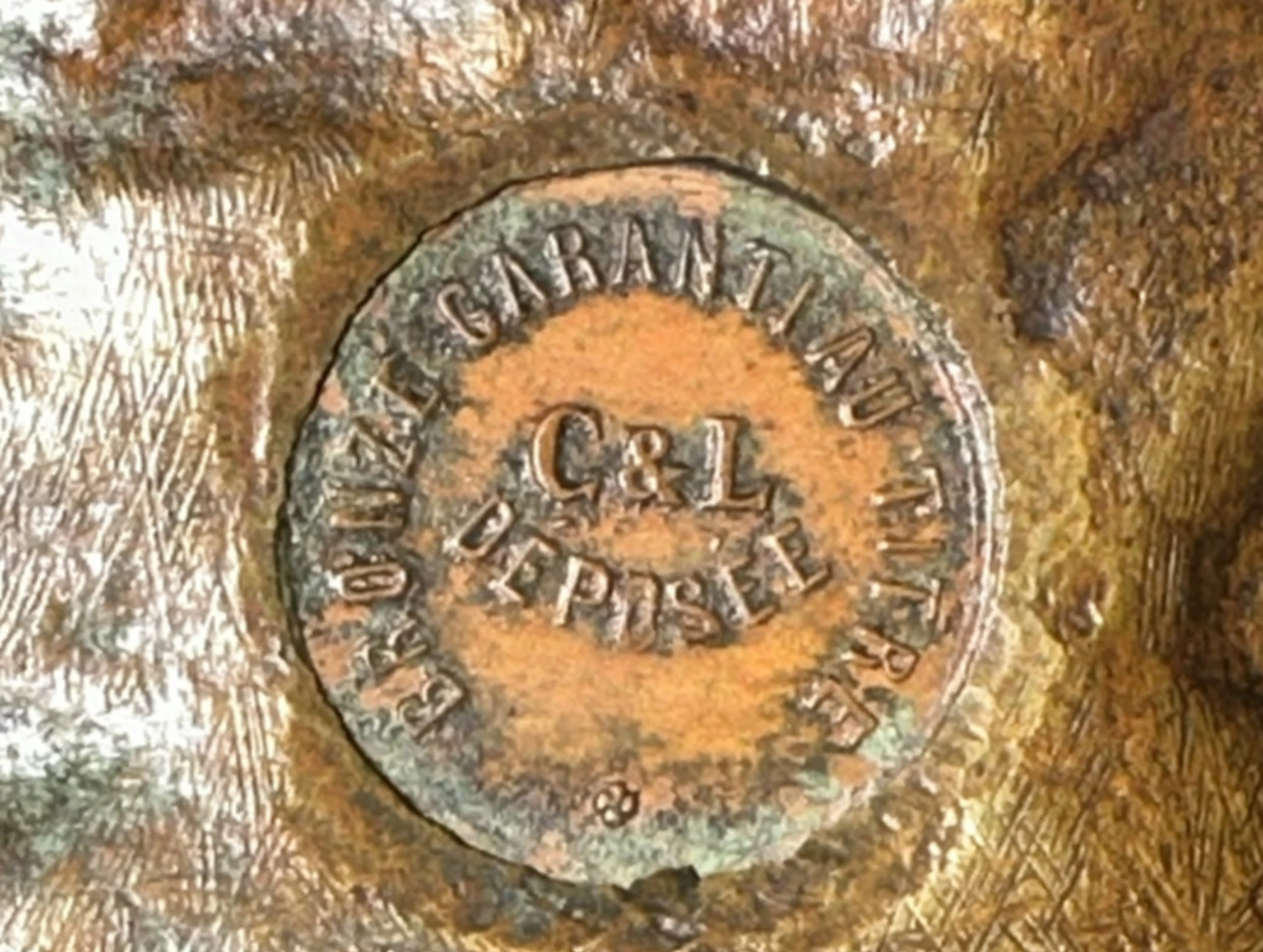도장 고대 bronze garanti au titre C & L déposée, 명확한 텍스처 세부 사항 포함.